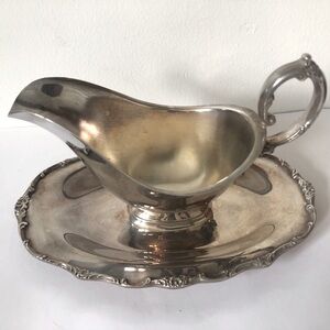 Vintage Silver Plated Gravy Boat with plate